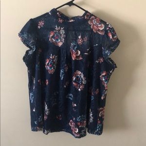 Navy blue floral laced blouse Size 1x.